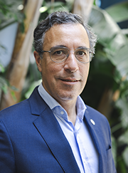 Dr. Juan Diego Ayala Mejías