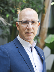 Dr. Marc Tey Pons