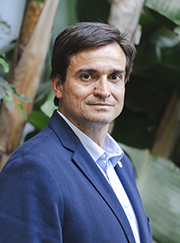 Dr. Miguel Ángel Ruiz Ibán